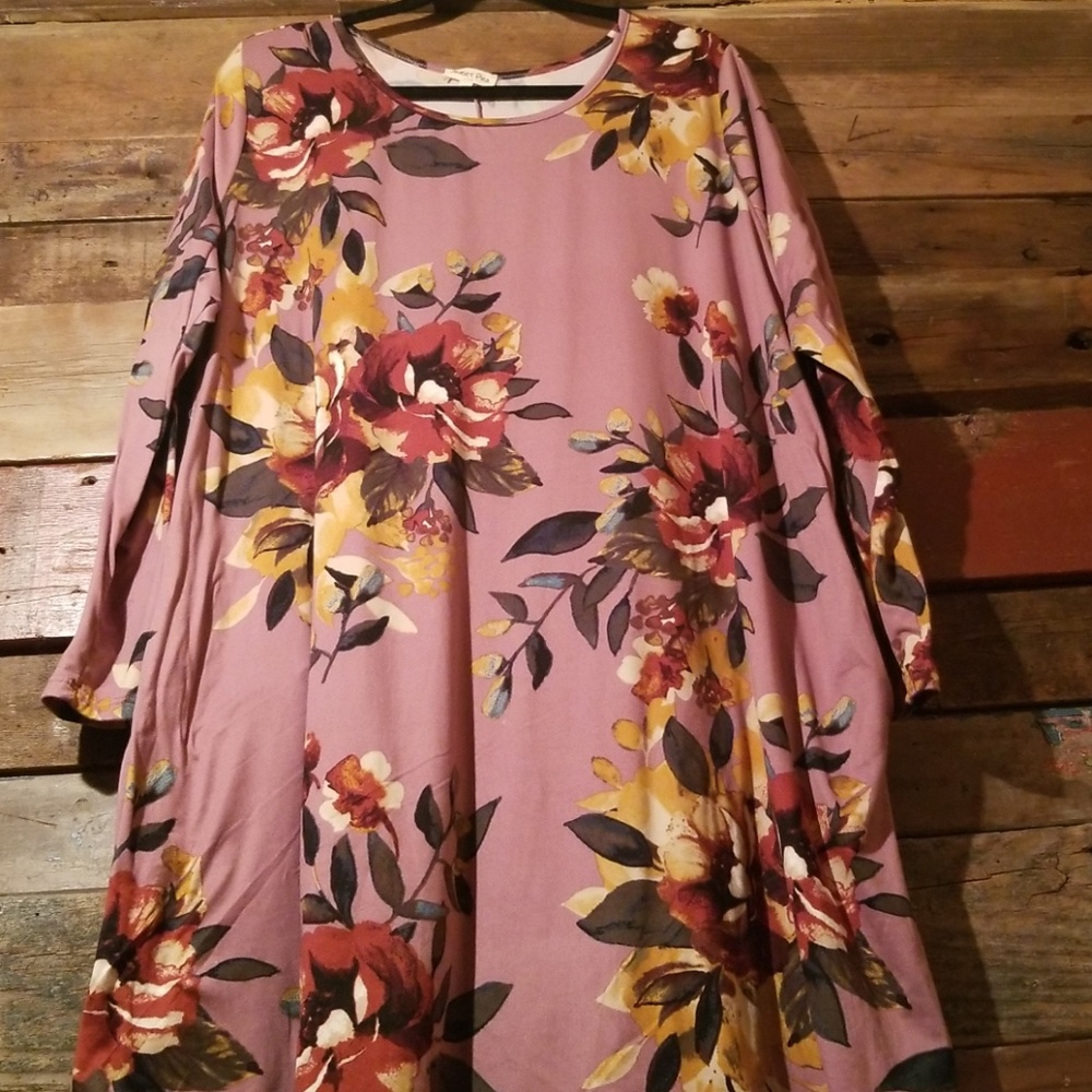 Long sleeve shift dress